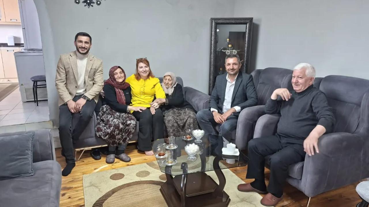 AK Parti il Başkanlığı'ndan Hane Ziyaretleri Sürüyor