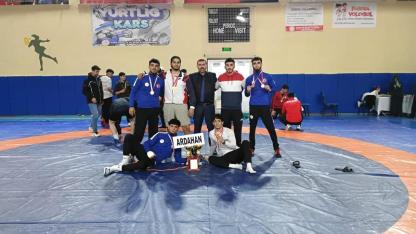 Ardahanlı sporcular Kars’ta tarih yazdı