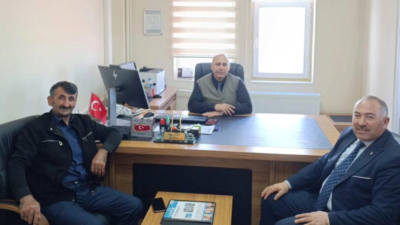 Çıldır’da Tapu Müdürü Hakan Çoban’a Hayırlı Olsun Ziyareti