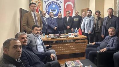 Köseliören sahaya indi: ilk ziyaret Kamu-Sen!