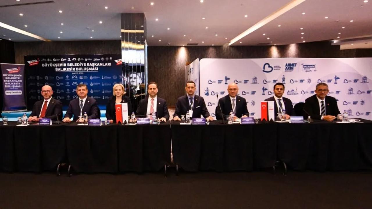 Vekil İncesu, Büyükşehir Belediye Başkanları Toplantısına Katıldı