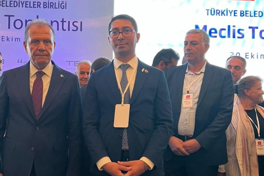Damal Belediye Başkanı Kemal Çamliyurt, TBB’nin Meclis Toplantısı’na damga vurdu