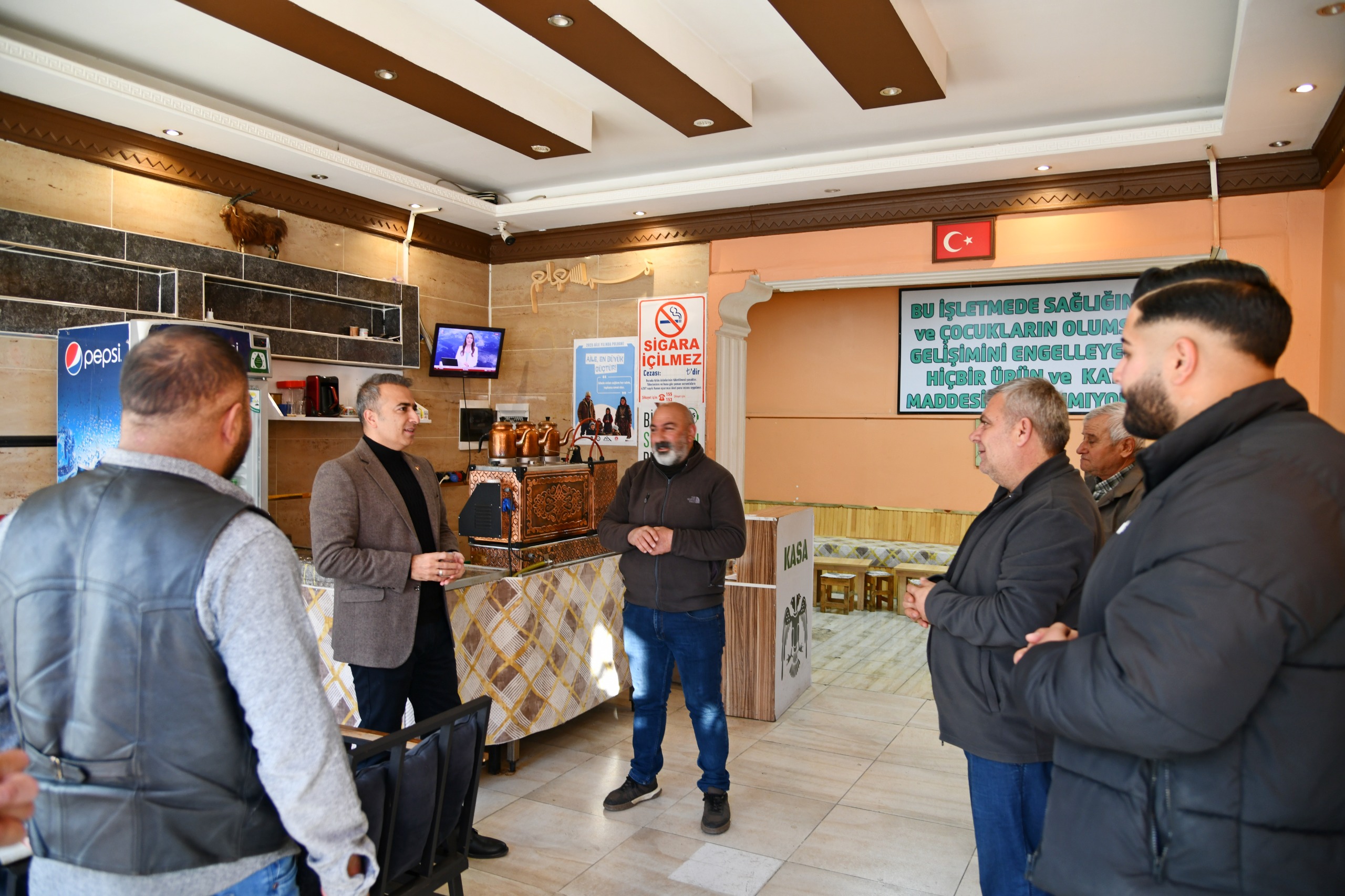 Vali Çiçek’ten esnafa moral ziyareti