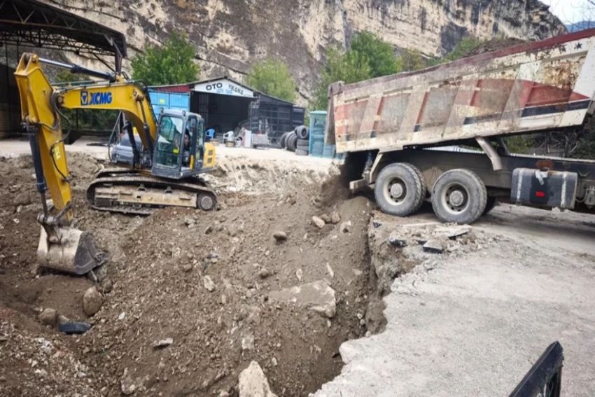 Komşuda 3 ton altın için kazı yapıldı