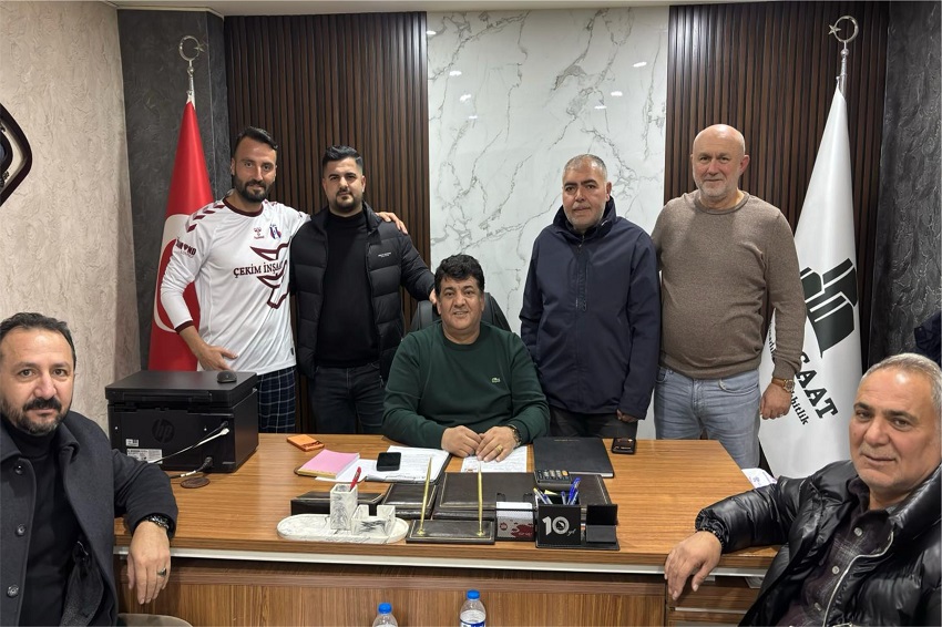 Yeni başkan ilk transferini yaptı